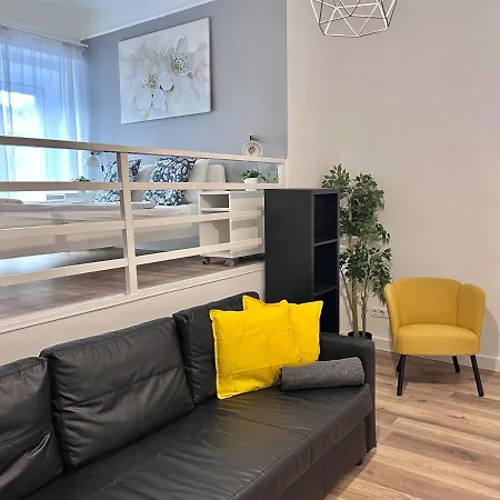 Budget By Hi5- Akacfa Street Apartmán Budapešť