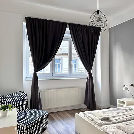 Budget By Hi5- Akacfa Street * Budapest