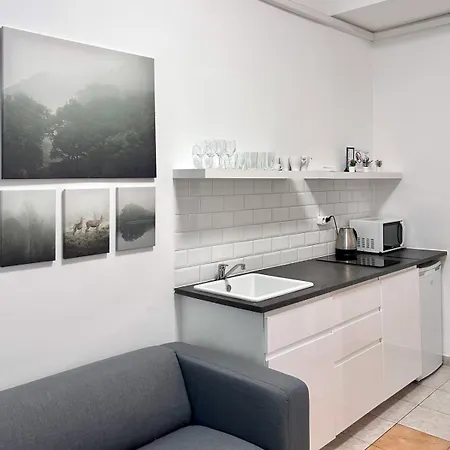 Budget By Hi5- Akacfa Street Budapest