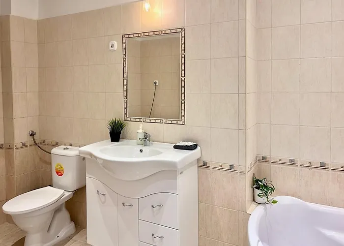 Budget By Hi5- Akacfa Street